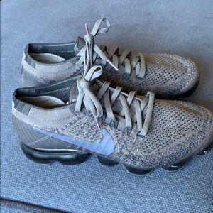 Dark grey and black vapormax